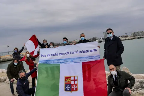 incoraggiamento da Rimini per America's Cup