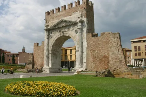 arco d'Augusto