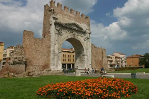 arco d'Augusto