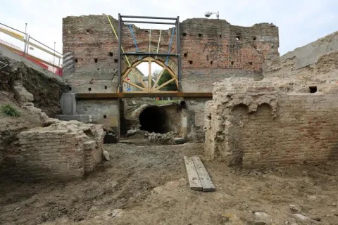Porta Galliana - cantiere