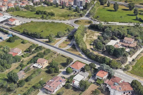 incrocio tra la SS16 e Via Cavalieri di Vittorio Veneto