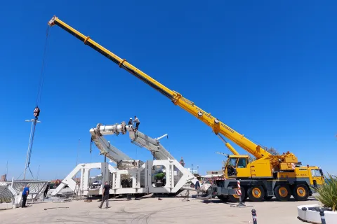 Operazioni di montaggio della ruota panoramica 2021