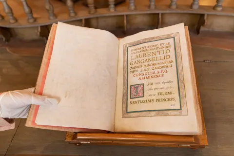 restauro bibbia veneziana biblioteca gambalunga