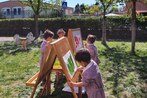 pittura in giardino