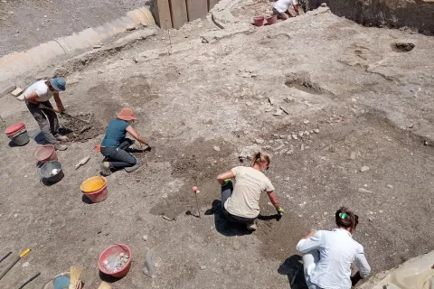 scavi in Via Melozzo da Forlì