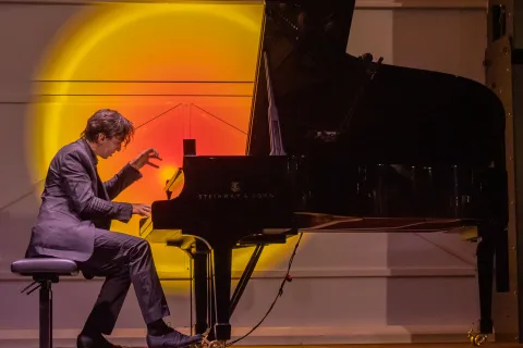 Alexander Romanovsky alla Piazza sull'Acqua
