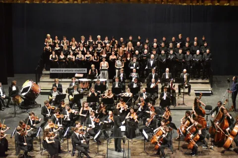 Coro del teatro di Piacenza