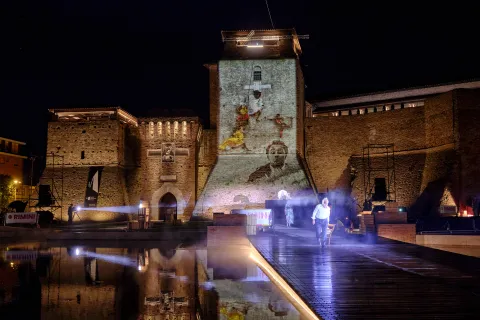 spettacolo apertura Fellini Museum