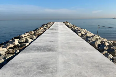 pavimentazione molo destro san giuliano mare