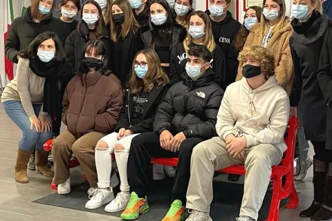 panchina rossa liceo linguistico