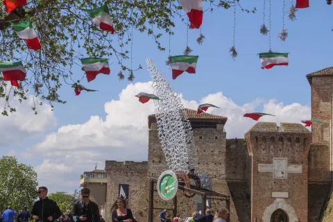 preparativi adunata alpini 2022