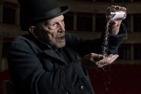 umberto_orsini-le_memorie_di_ivan_karamazov-_foto_fabrizio_sansoni