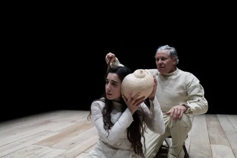 “La Tempesta”, l’inno al teatro di Alessando Serra