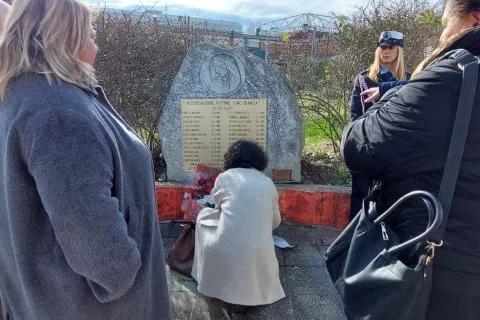 cerimonia vittime uno bianca