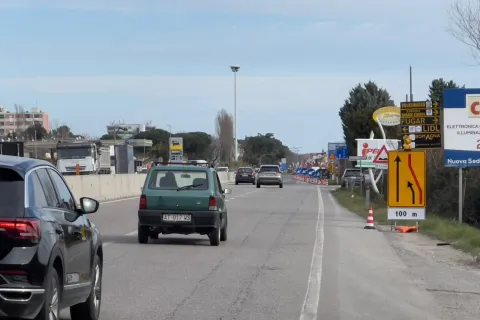 Cantiere maxi rotatoria all’altezza della Consolare San Marino
