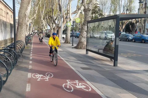 ciclabile piazza C. Battisti