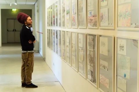 mostra segnali urbani