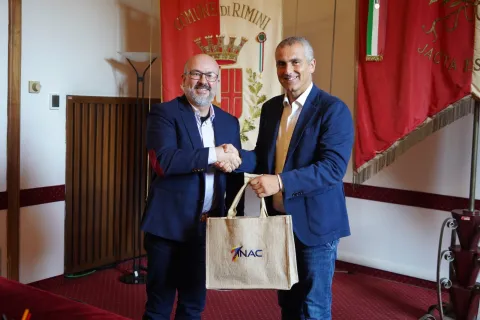 Sindaco Jamil Sadegholvaad riceve in residenza comunale una delegazione venezuelana 