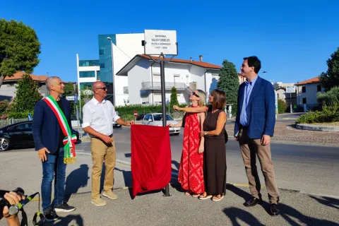 inaugurazione rotatoria elio ghelfi