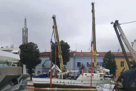 peschereccio affondato