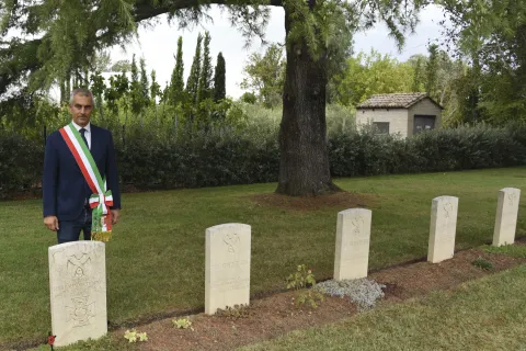 Il Sindaco omaggia i caduti nel 79° Anniversario della Liberazione di Rimini