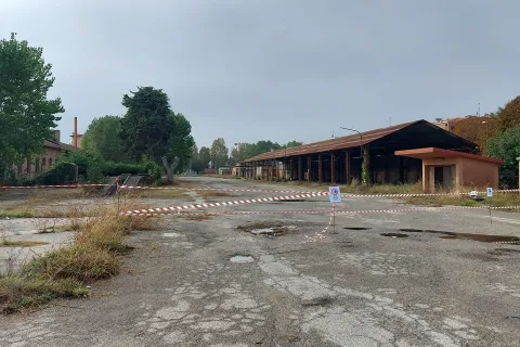 sopralluogo al cantiere alla presenza del sindaco Sadegholvaad e del direttore territoriale dell'Agenzia del Demanio Luca Michele Terzaghi e del vicedirettore territoriale Roberto Capuano