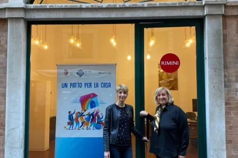 portello informativo dell’Agenzia per la locazione