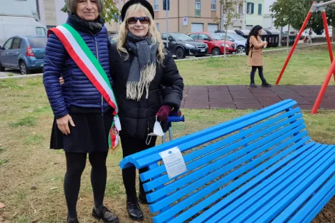  Parco della Memoria di Ustica la panchina azzurra di A.N.I.Ma.S.S. ODV- Associazione Nazionale Italiana Malati Sindrome di Sjogren