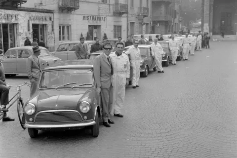 foto storica di piazza cavour