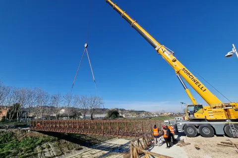Ponte ciclopedonale sul Deviatore Ausa:  varo della struttura