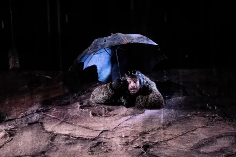 “Racconti disumani” di Kafka al Teatro Galli