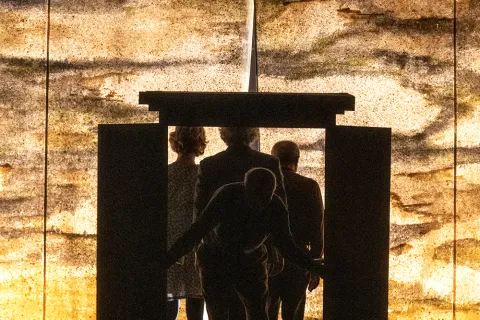 La Compagnia Scimone Sframeli alla ricerca dell’umanità perduta