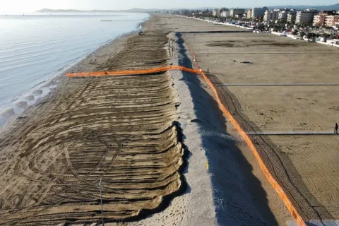 preparazione delle spiagge 2024