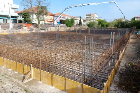 realizzazione delle fondazioni del nido d’infanzia Girotondo in via Codazzi