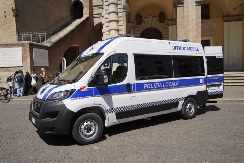 ufficio mobile in dotazione alla Polizia Locale di Rimini