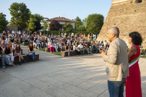 Cerimonia dei traguardi: 203 studenti di 13 istituti scolastici premiati nell'arena Francesca da Rimini