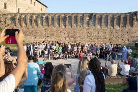 Cerimonia dei traguardi: 203 studenti di 13 istituti scolastici premiati nell'arena Francesca da Rimini