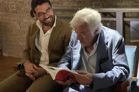Giancarlo Giannini in visita al Fellini Museum tra ricordi e aneddoti 