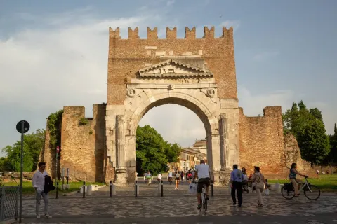 Arco d'Augusto