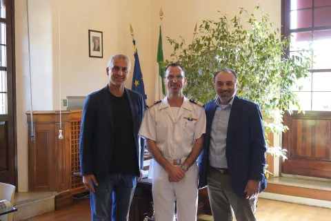 Jamil Sadegholvaad e  comandante della Capitaneria di porto Ottavio Cilio