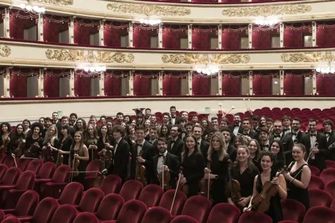 Al Teatro Galli un omaggio a Puccini con i giovani dell’Accademia del Teatro alla Scala