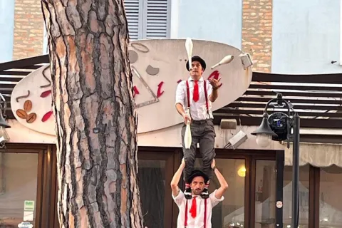 Saltimbanchi al borgo