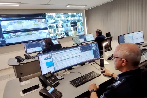 centrale radio polizia locale