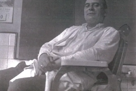 	1935_circa_anselmo_carlini_detto_pagela_-_fondatore_barberia