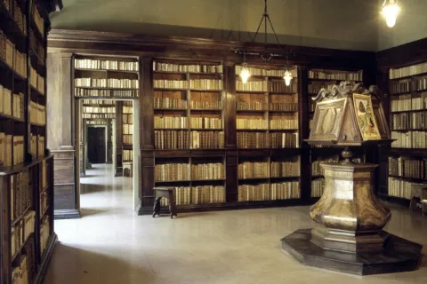 biblioteca gambalunga