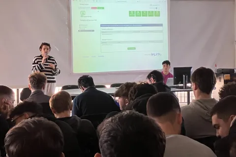 a scuola di identità digitale