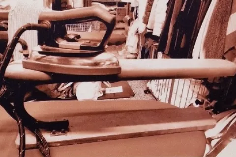 La “Lavanderia Baby” di San Giuliano Botteghe Storiche