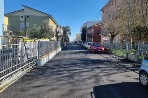 viale Porto Bardia a Torre Pedrera
