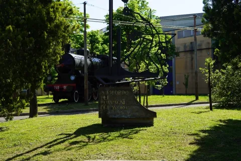 80° LIBERAZ OFFICINE FERROVIE #2