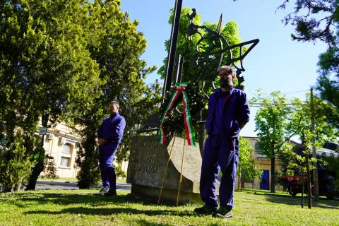 80° LIBERAZ OFFICINE FERROVIE #7